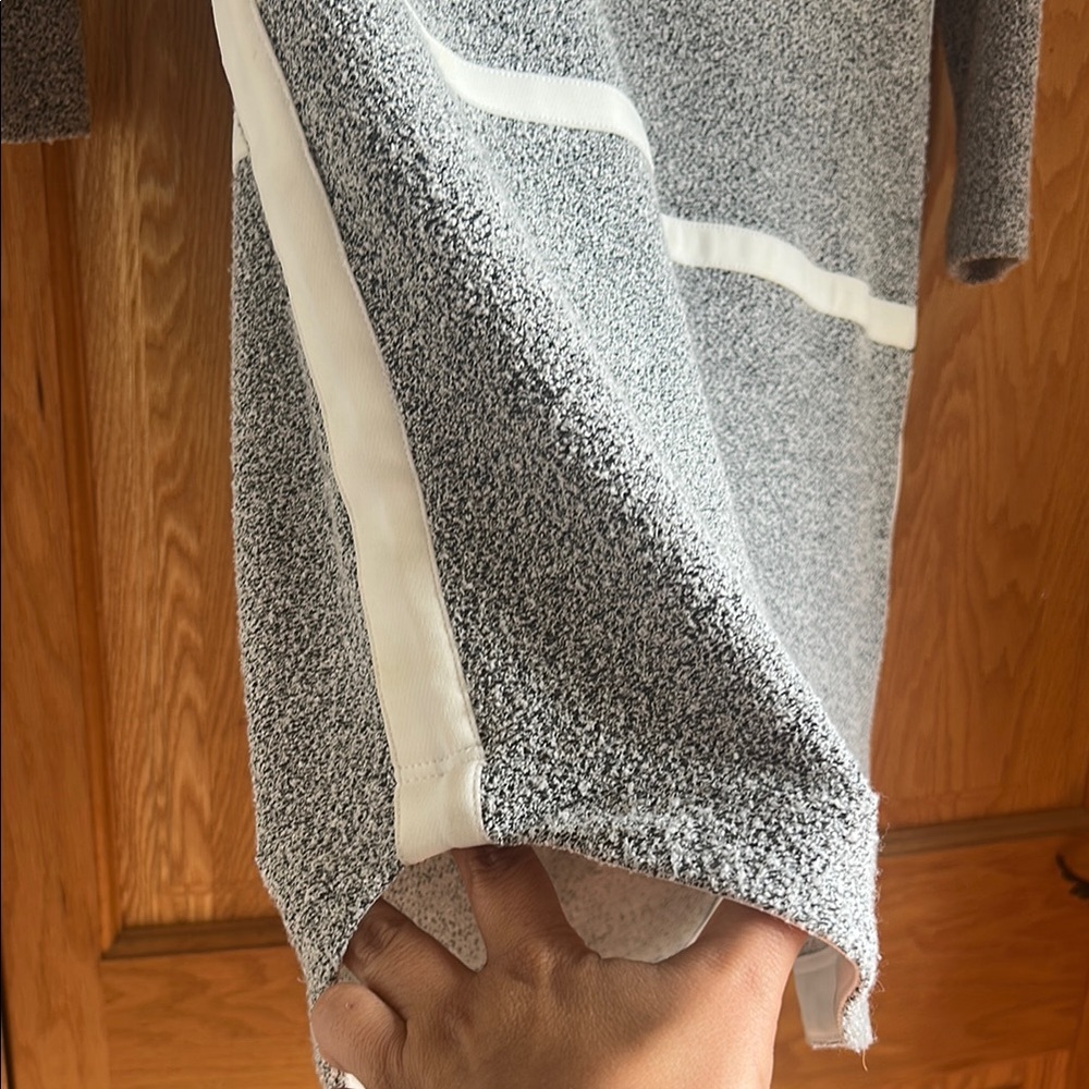 Public School Gray and White Tunic Knit - Picture 3 of 4